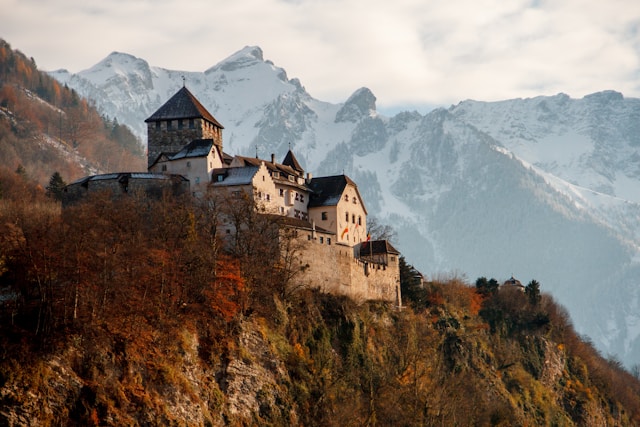 eSIM Liechtenstein — mobil adatcsomag Liechtensteinba
