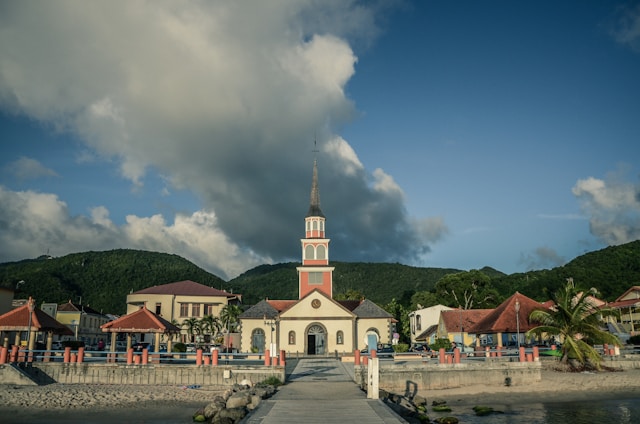eSIM Martinique — mobil adatcsomag Martinique-ra